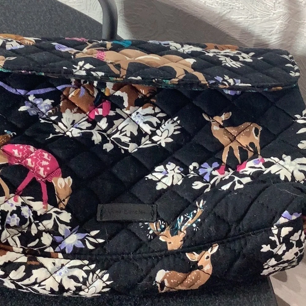 Vera Bradley NEW - Brush & Cosmetic case - Merry Mischief  - HTF pattern